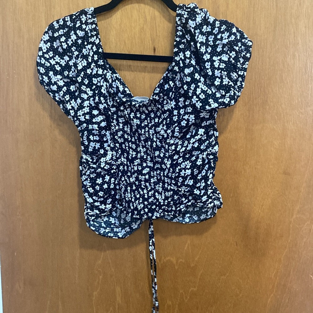 H&M drawstring blouse - Picture 3 of 3